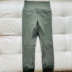 Wunder Under High-Rise Tight Size 4